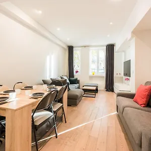 Apartamento Spacious Apartment-2br-4p-boulevard Saint-germain, París