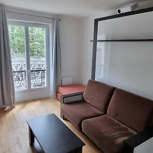  Apartment Auriol