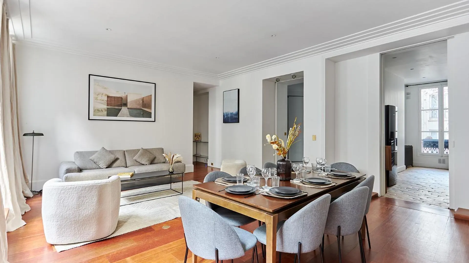 Apartment Louvre By Studio Prestige contacts