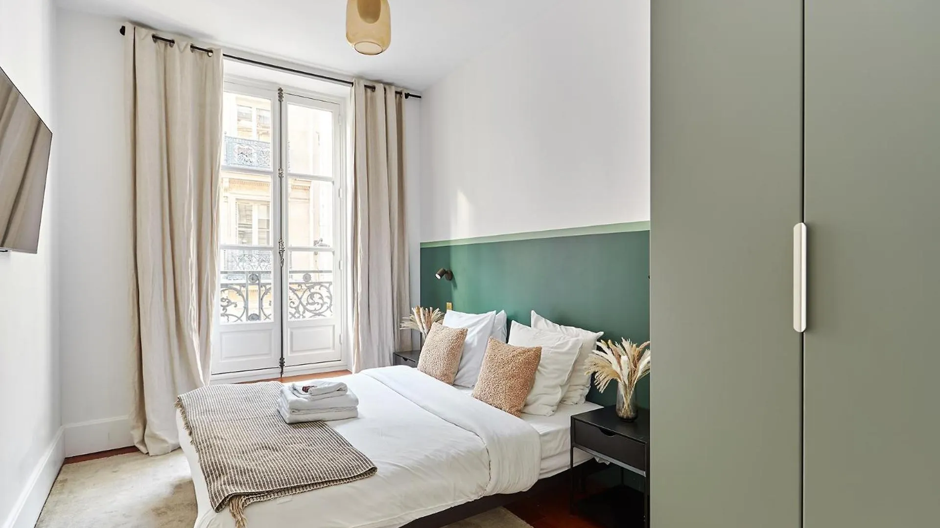 Apartment Louvre By Studio Prestige Paris