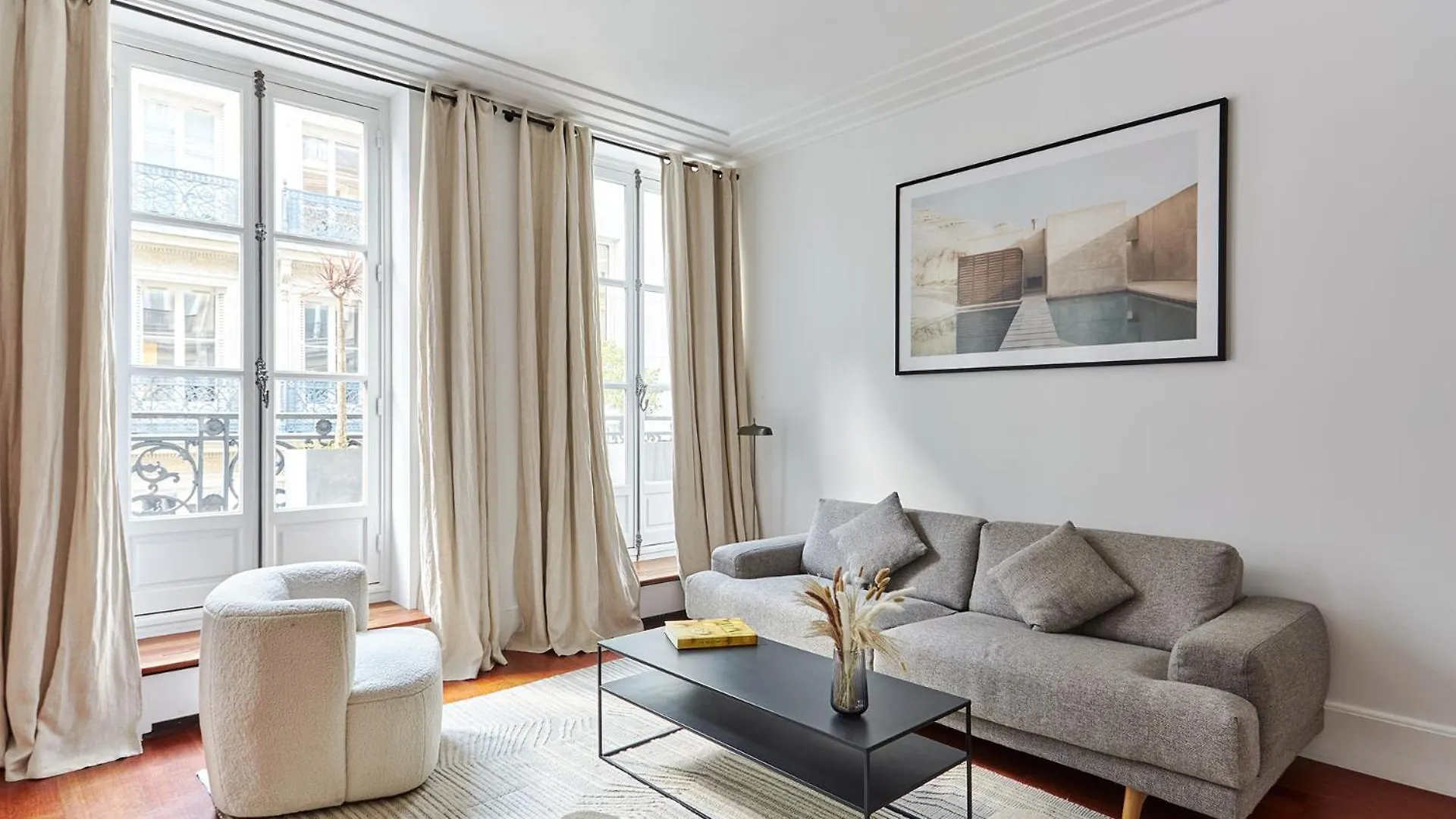Apartment Louvre By Studio Prestige Paris France